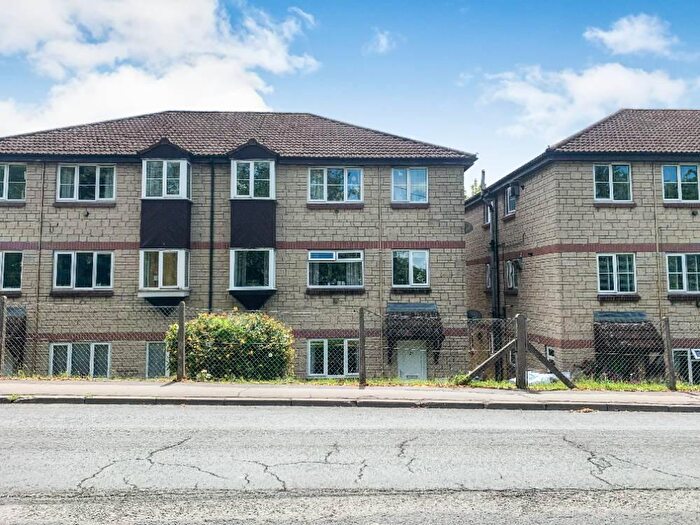 1 Bedroom Flat For Sale In Imberwood Close, Warminster, BA12