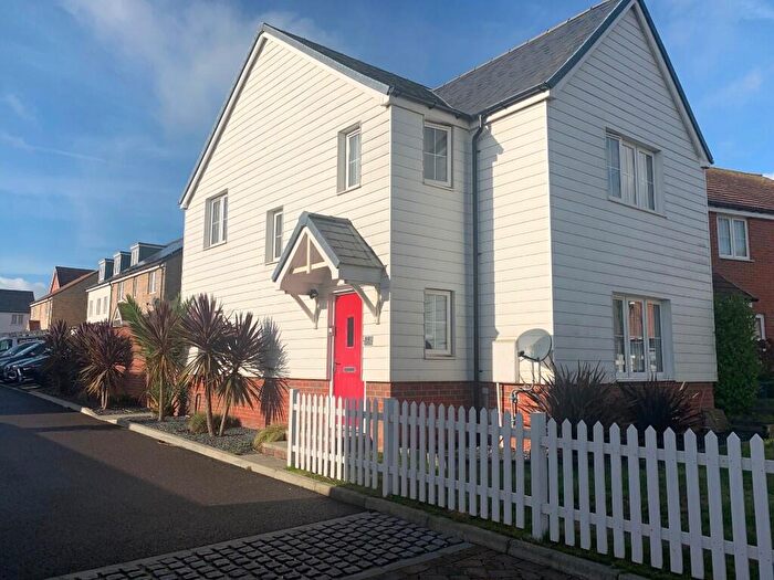 3 Bedroom Detached House For Sale In Primrose Field, BN24