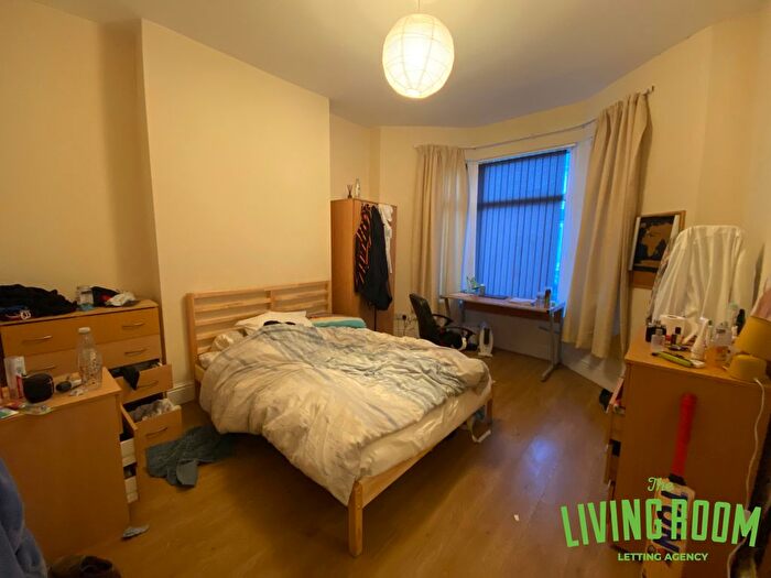 5 Bedroom Property To Rent In Mackintosh Place, Roath, Cardiff, CF24