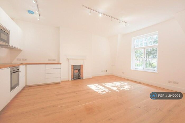 4 Bedroom Maisonette To Rent In Aberdare Gardens, London, NW6