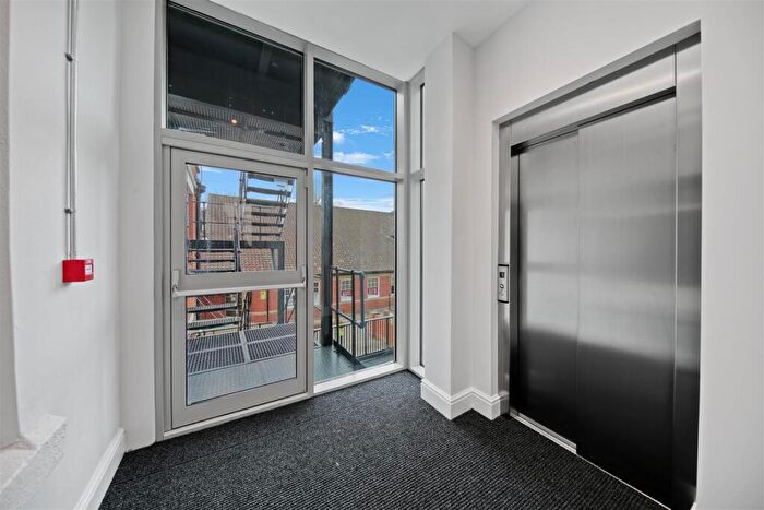 2 Bedroom Apartment To Rent In Apartment, New Square, Chesterfield, Derbyshire, S40