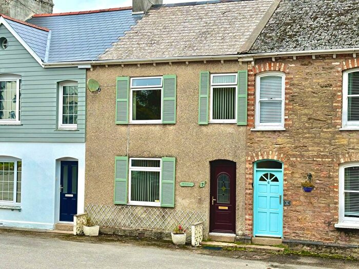 3 Bedroom Terraced House For Sale In Railway Cottages, Falmouth, TR11