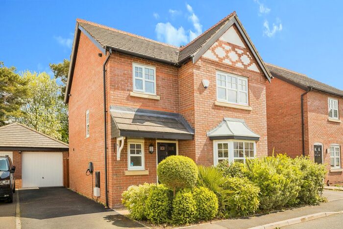 3 Bedroom Detached House For Sale In Granary Close, Milton Green, Chester, CH3