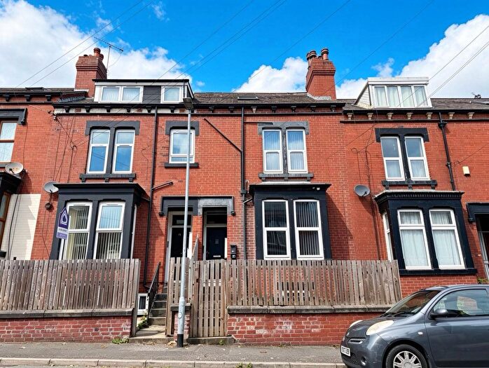 1 Bedroom Flat To Rent In Sefton Avenue, LS11
