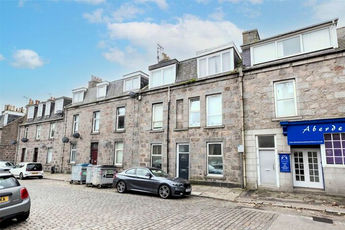 2 Bedroom Flat To Rent In Charlotte Street, Aberdeen, AB25