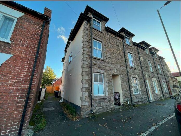 2 Bedroom Apartment To Rent In Leominster, Null, HR6