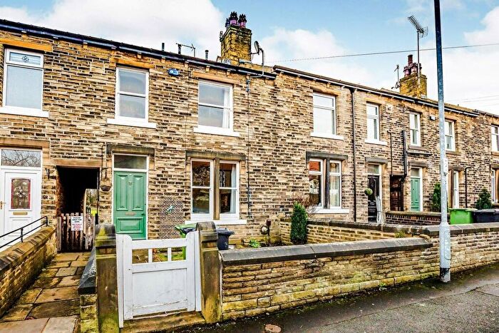2 Bedroom Terraced House To Rent In Birch Road, Huddersfield, West Yorkshire, HD4