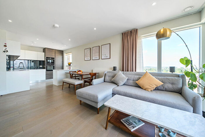 2 Bedroom Flat For Sale In Pegler Square, London, SE3