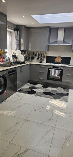 1 Bedroom Flat To Rent In Bilton Road, Perivale, UB6