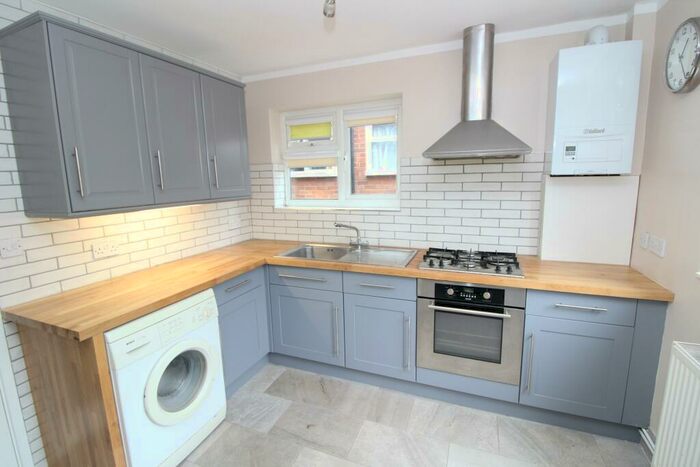 2 Bedroom Maisonette To Rent In Beechmore Gardens, Cheam, Sutton, SM3