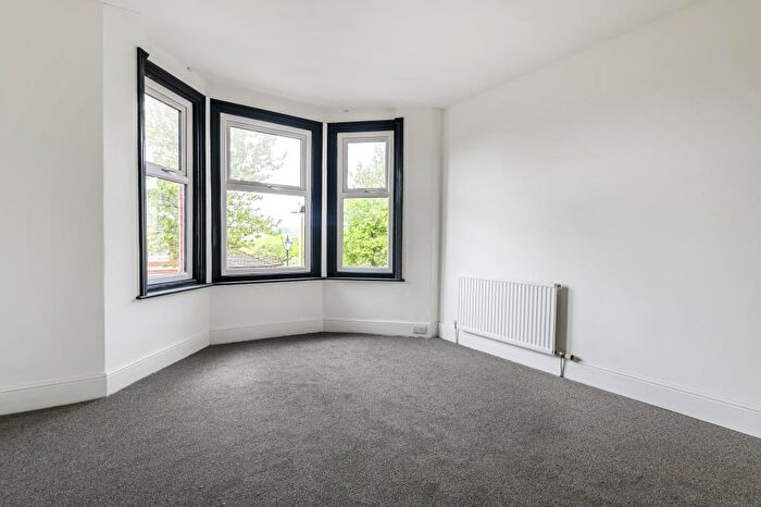 1 Bedroom Apartment To Rent In Llandrindod Wells, Powys, LD1