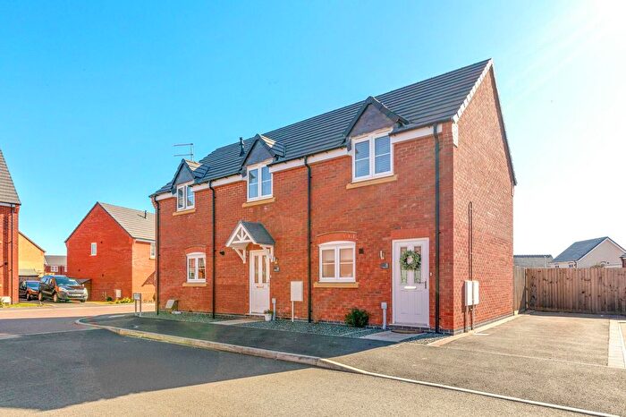 2 Bedroom Town House For Sale In Gilliver Drive, Mountsorrel, LE12