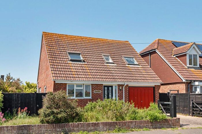 3 Bedroom Bungalow For Sale In Pond Road, Bracklesham Bay, PO20