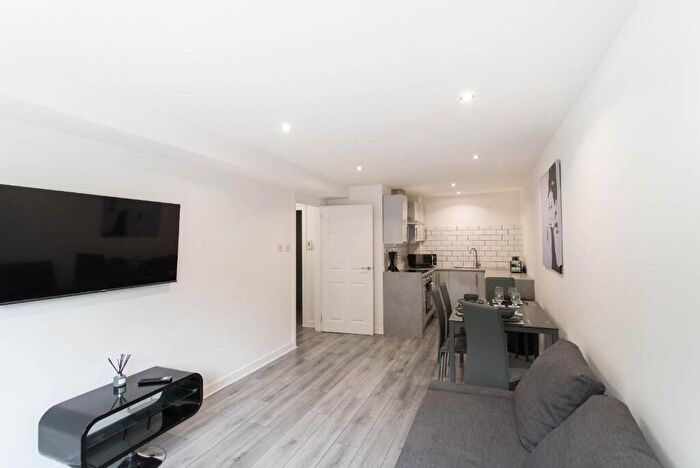 1 Bedroom Flat To Rent In Lorne Street, Glasgow, G51