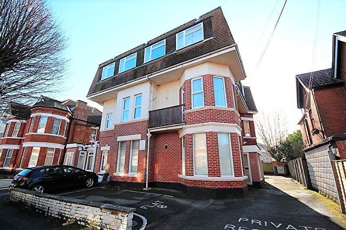 1 Bedroom Flat To Rent In Argyll Road, Bournemouth, BH5