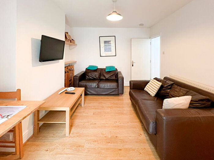 5 Bedroom Terraced House To Rent In Ninth Avenue, Horfield, BS7