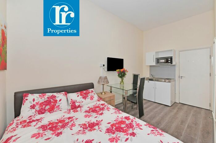 Studio To Rent In Cromwell Road, London, SW7