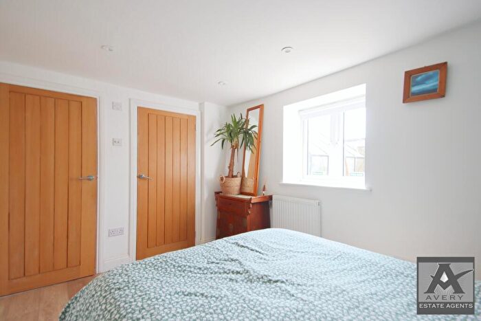 1 Bedroom Flat To Rent In Claverham, BS49