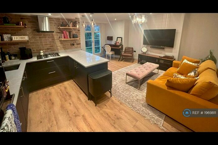 1 Bedroom Flat To Rent In Agar Grove, London, NW1