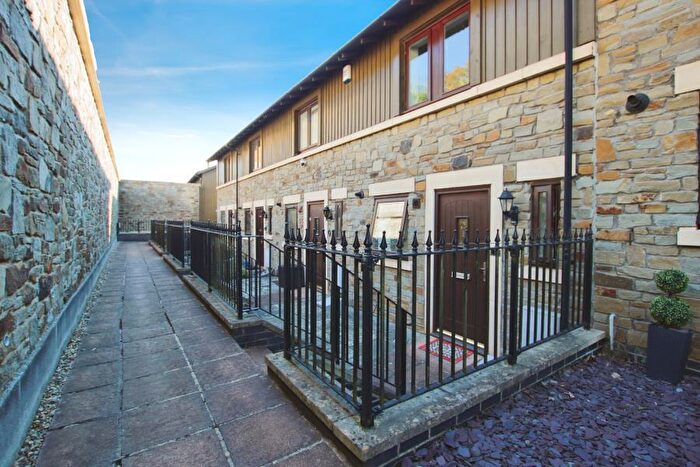 3 Bedroom Terraced House To Rent In Vanbrugh Lane, Stoke Park -, BS16