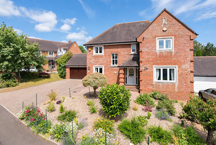 4 Bedroom Detached House For Sale In Highacre, Dorking, RH4