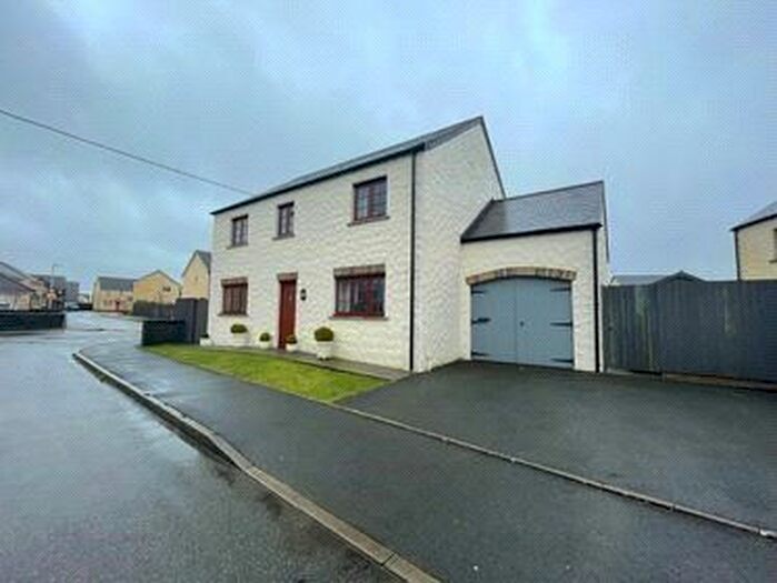 4 Bedroom Detached House For Sale In Glanafon Gardens, Haverfordwest, Pembrokeshire, SA62