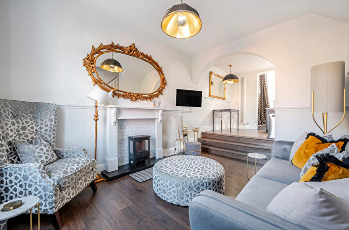 2 Bedroom Terraced House For Sale In Sandy Lane, Chester, Cheshire, CH3