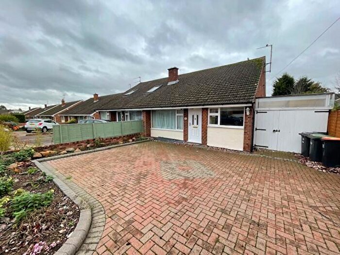 2 Bedroom Bungalow To Rent In Malvern Avenue, MK41