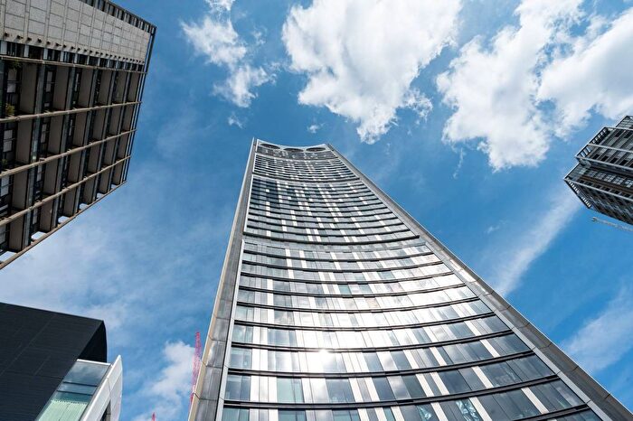 1 Bedroom Flat To Rent In Walworth Road, Elephant And Castle, London, SE1