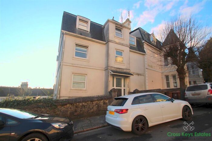 2 Bedroom Flat To Rent In College Avenue, Mannamead, PL4