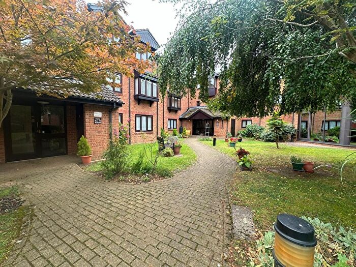 1 Bedroom Flat To Rent In Fairfield Court, HA6