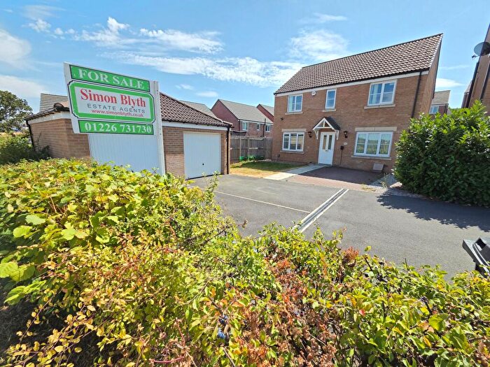 4 Bedroom Detached House For Sale In Buzzard Way, Barnsley, S75