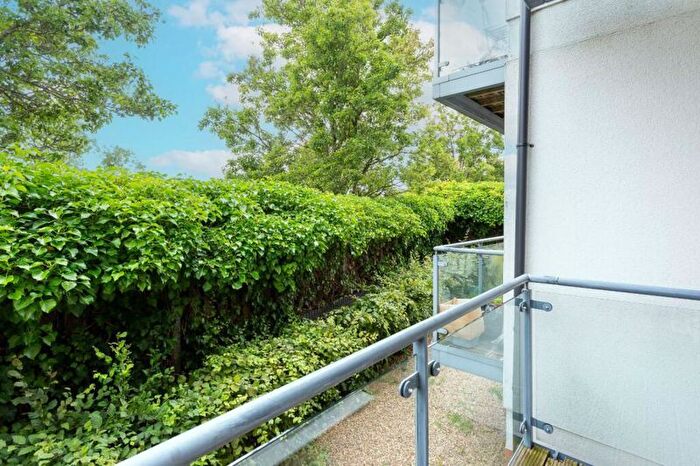 1 Bedroom Flat To Rent In Ley Farm Close, Garston, Watford, Hertfordshire, WD25