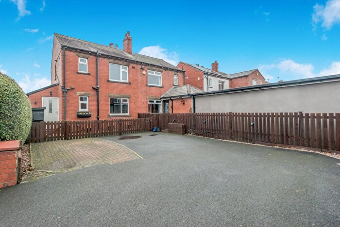 3 Bedroom Semi-Detached House For Sale In Westroyd Avenue, Hunsworth, Cleckheaton, BD19