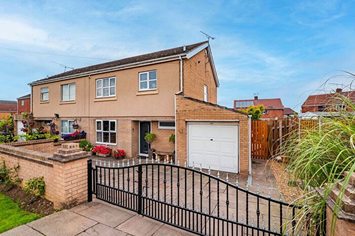 3 Bedroom Semi-Detached House For Sale In Braithwell Road, Maltby, Rotherham, S66