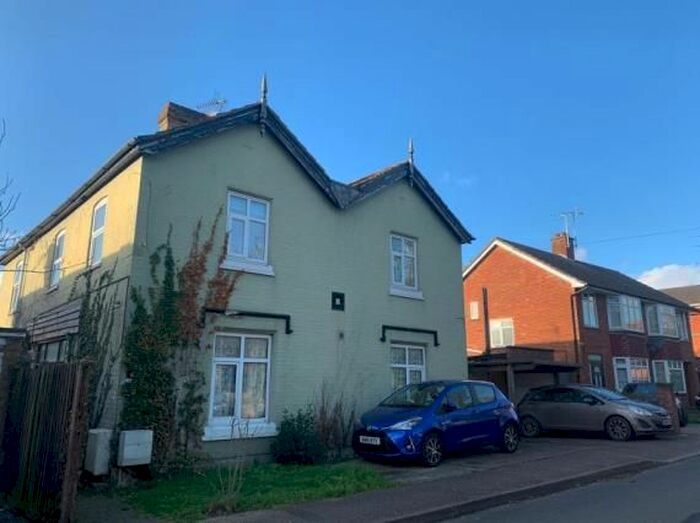 1 Bedroom Flat To Rent In Cauldwell Avenue, Ipswich, IP4