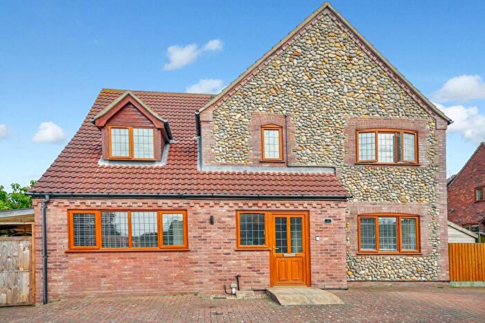5 Bedroom Detached House For Sale In Bittern Rise, Cromer, NR27