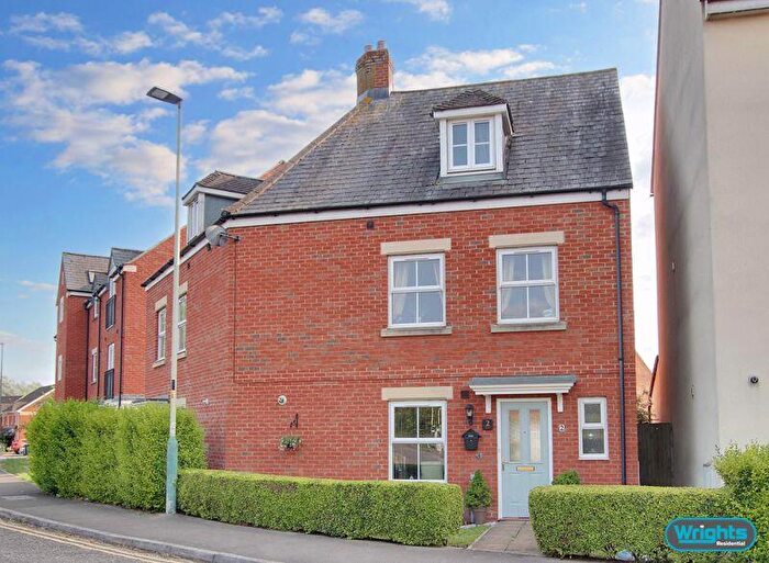 3 Bedroom Semi-Detached House For Sale In Blake Court, Trowbridge, BA14