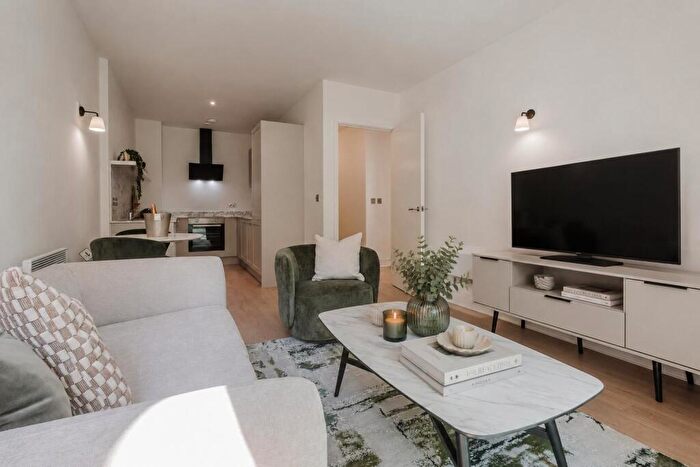 1 Bedroom Apartment To Rent In Great Northern Tower, Manchester, M3