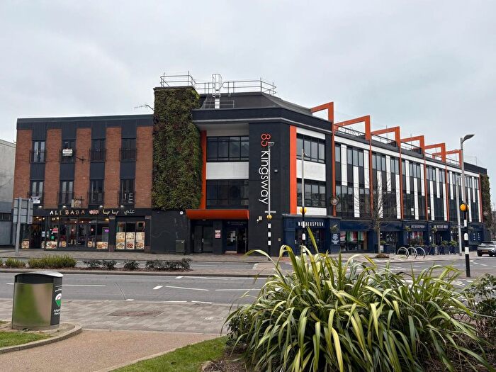1 Bedroom Flat To Rent In The Kingsway, Swansea, SA1
