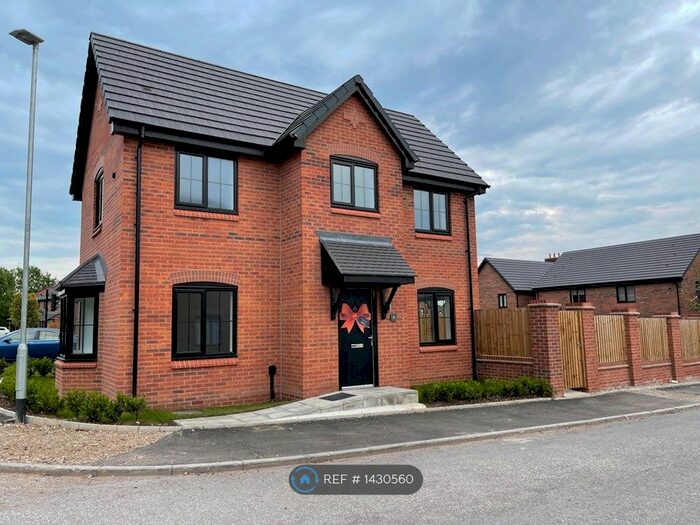 3 Bedroom Detached House To Rent In Garden House Close, Failsworth, Manchester, M35