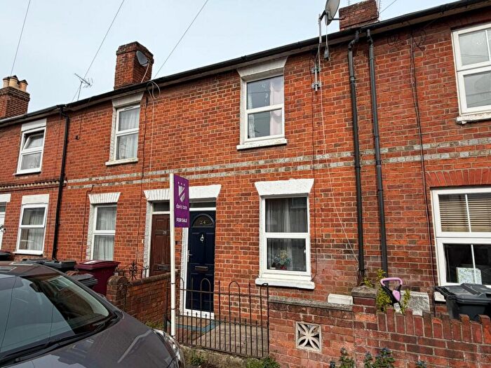 2 Bedroom Terraced House For Sale In Amity Road, Reading, Berkshire, RG1