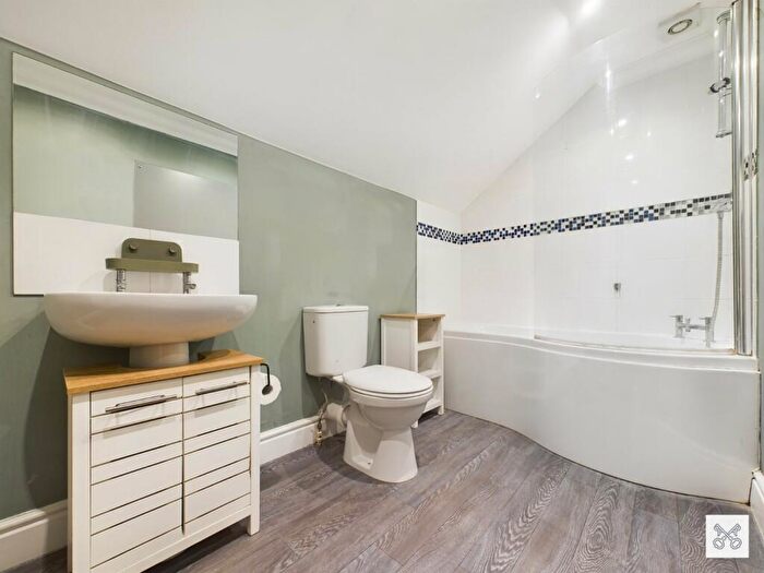 2 Bedroom Apartment To Rent In Archway Road, Ramsgate, Kent, CT11