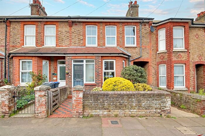 3 Bedroom Terraced House For Sale In Southfield Road, Broadwater, Worthing, West Sussex, BN14