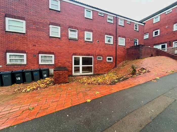 2 Bedroom Flat To Rent In Rectory Road, Sutton Coldfield, B75