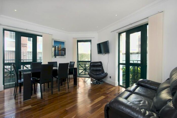 3 Bedroom Flat To Rent In Ormond House, Medway Street, Westminster, London, SW1P