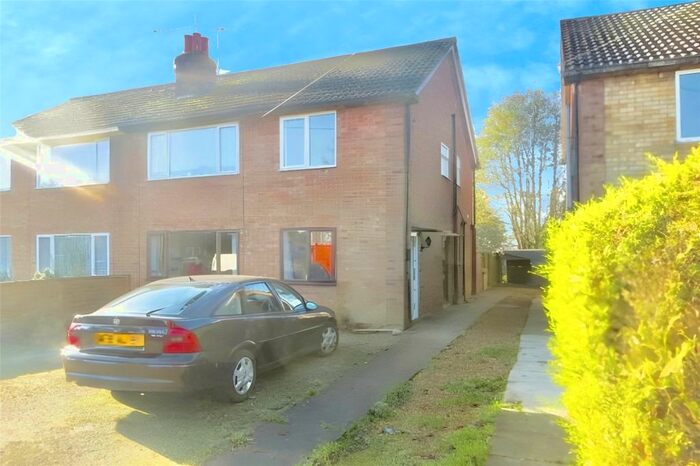 2 Bedroom Flat To Rent In Tudor Road, Nuneaton, Warwickshire, CV10
