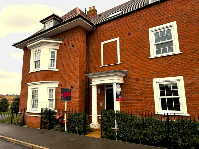 2 Bedroom Flat To Rent In Danegeld Avenue, Great Denham, Bedford, MK40