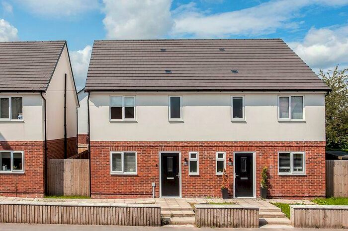 3 Bedroom Semi-Detached House To Rent In Manchester Road, Congleton, CW12