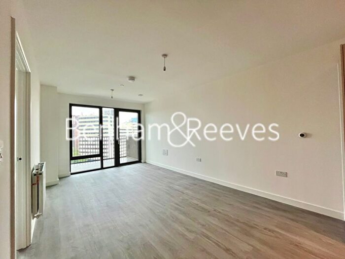 1 Bedroom Flat To Rent In Brook Avenue, Wembley Park, HA9